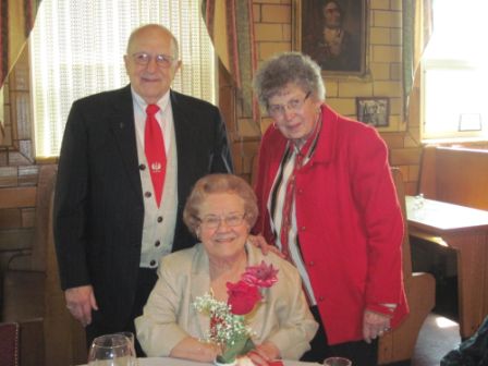 Cliff Archie, Pat Archie (Standing) with Anna-Mae Maglaty